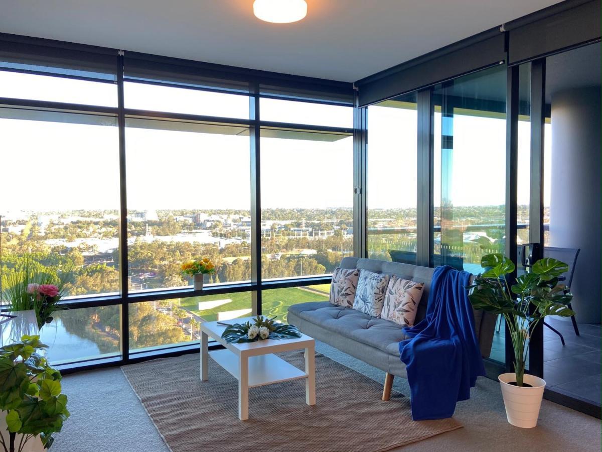 Parkside & City View In Sydney Olympic Park ภายนอก รูปภาพ